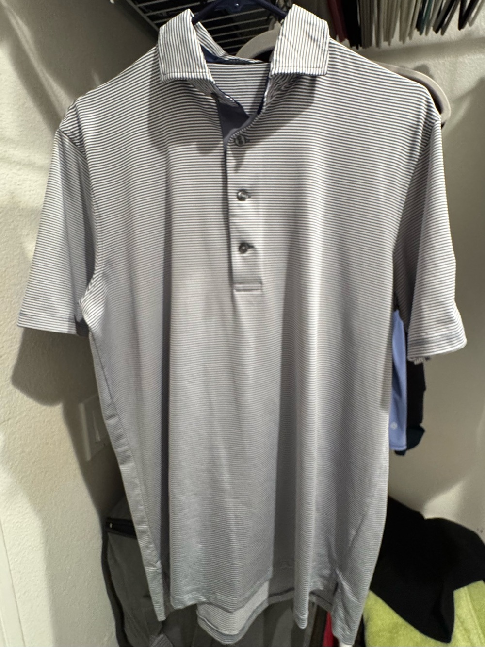 Greyson Men's Navy and White Thin Stripe Polo